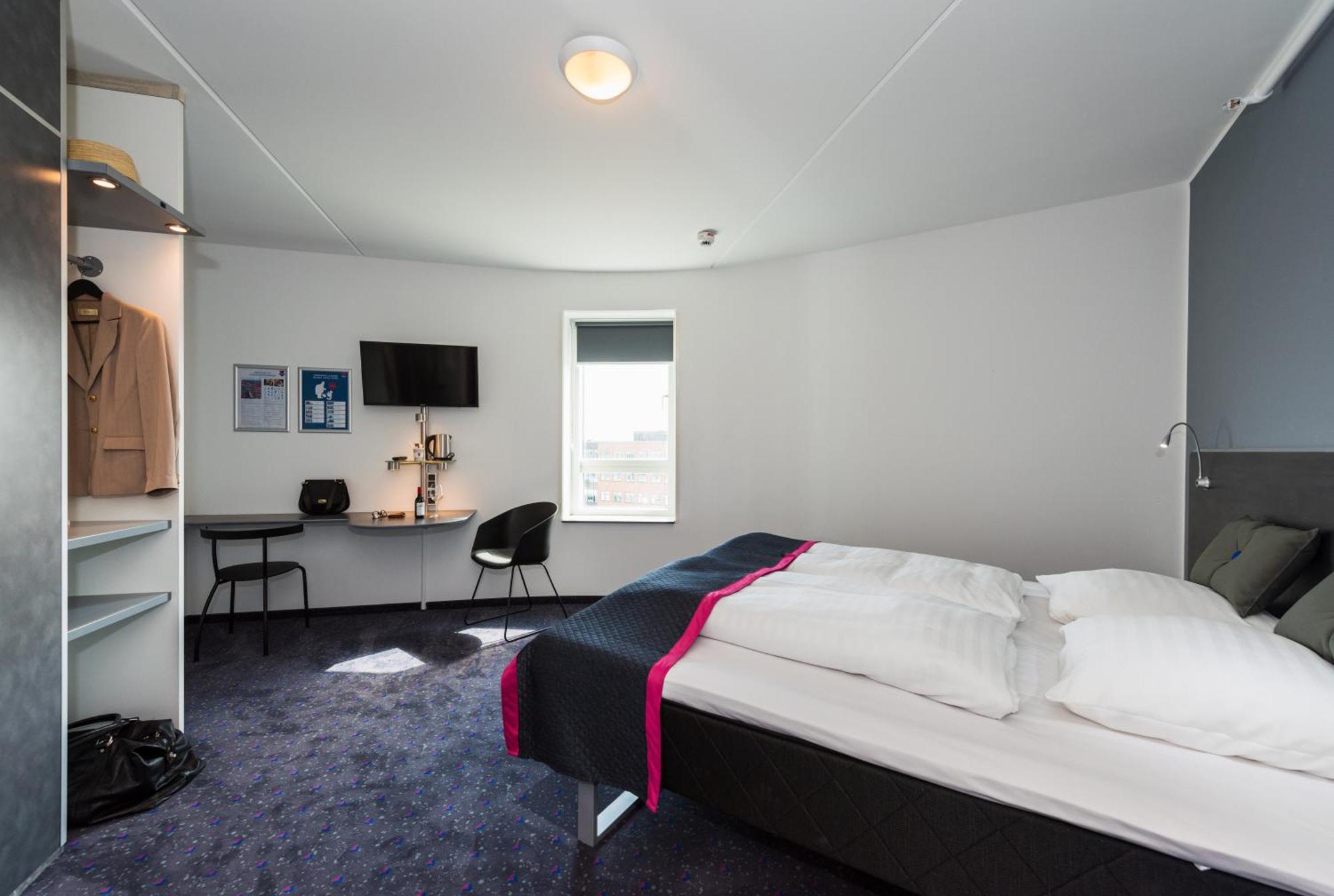 Captain Room Double Bed,1287256144:JPEG